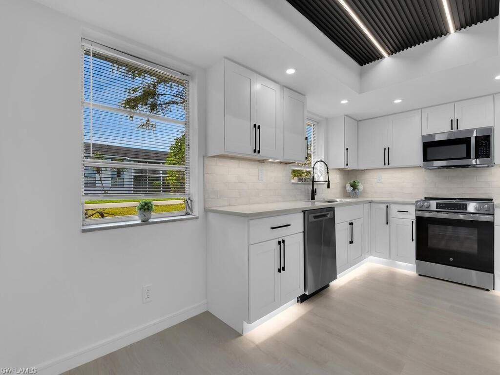 4941 Aztec Cir, Naples, FL 34112 Main Photo