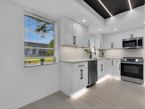 4941 Aztec CIR, NAPLES, FL 34112