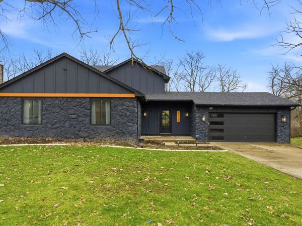 215 Mainsail Drive , Westerville, OH 43081