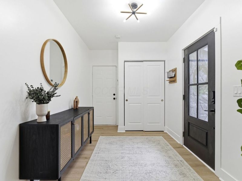 215 Mainsail Drive, Westerville, OH 43081 Photo 4