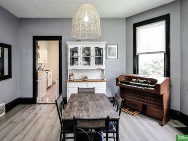 2524 Fort Street , Omaha, NE 68111