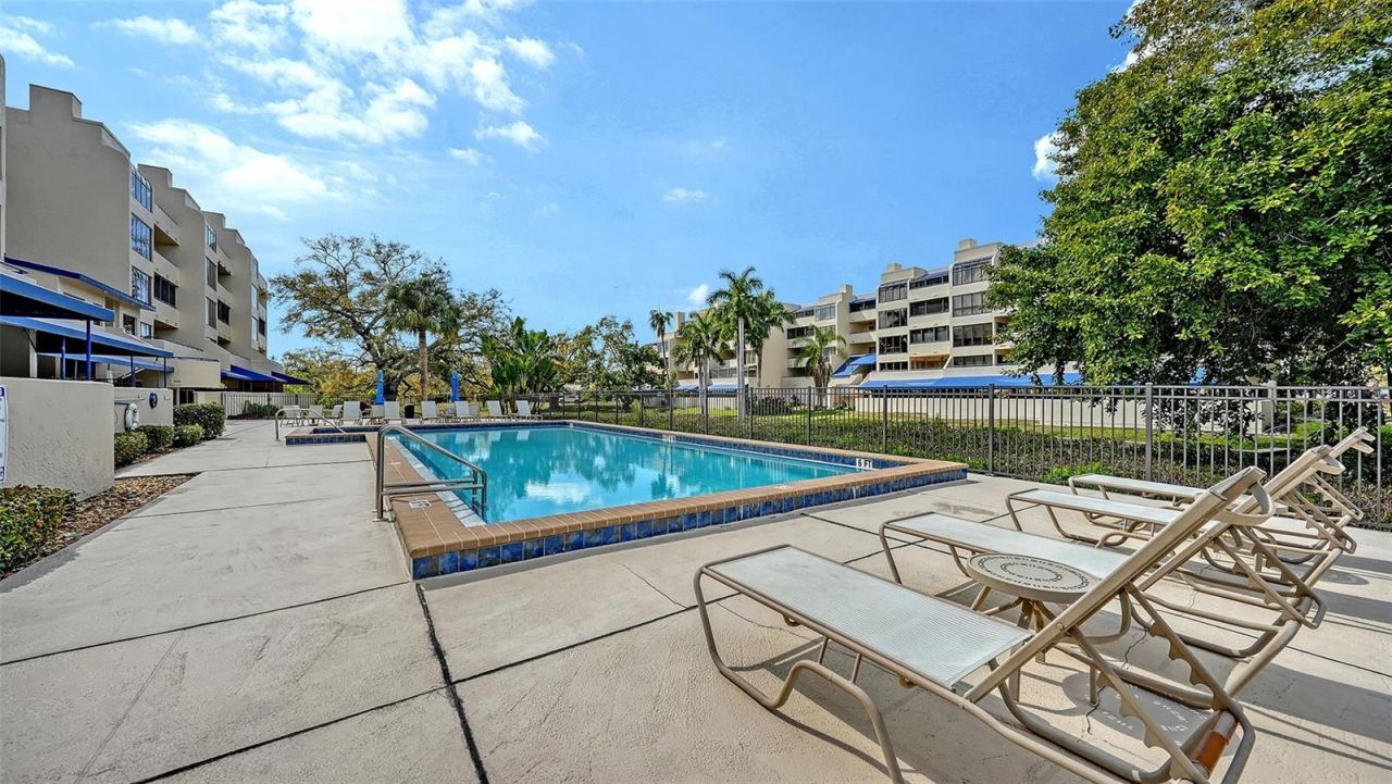 825 S Osprey Avenue, Unit 108, Sarasota, FL 34236 Photo