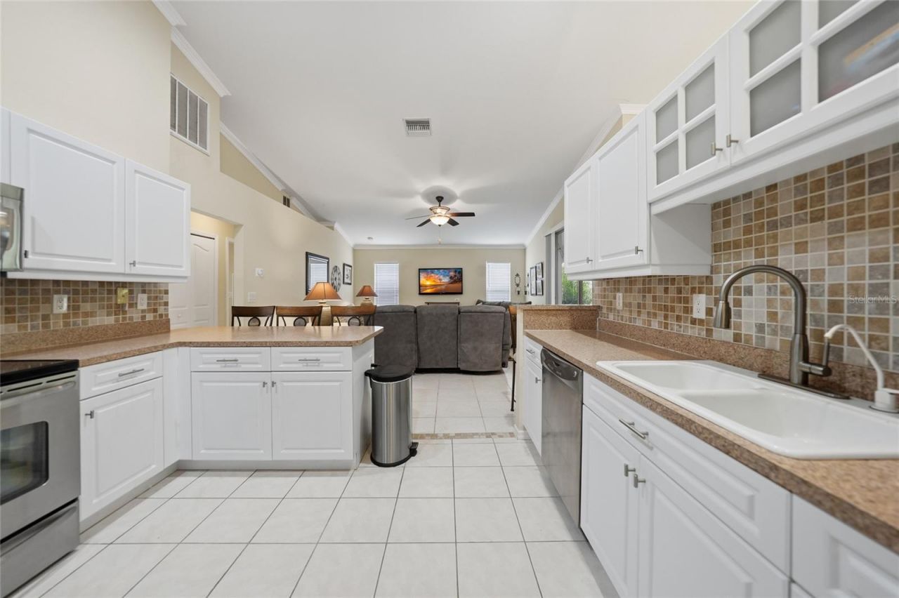 2117 NE 40th Street , Cape Coral, FL 33909 Photo