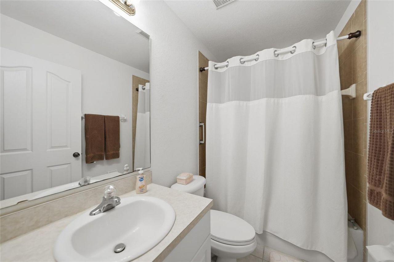 2117 NE 40th Street , Cape Coral, FL 33909 Photo