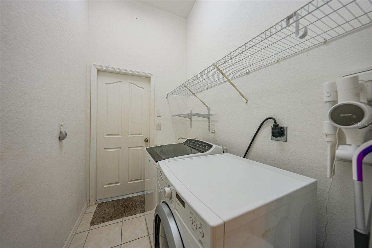 2117 NE 40th Street , Cape Coral, FL 33909 Photo