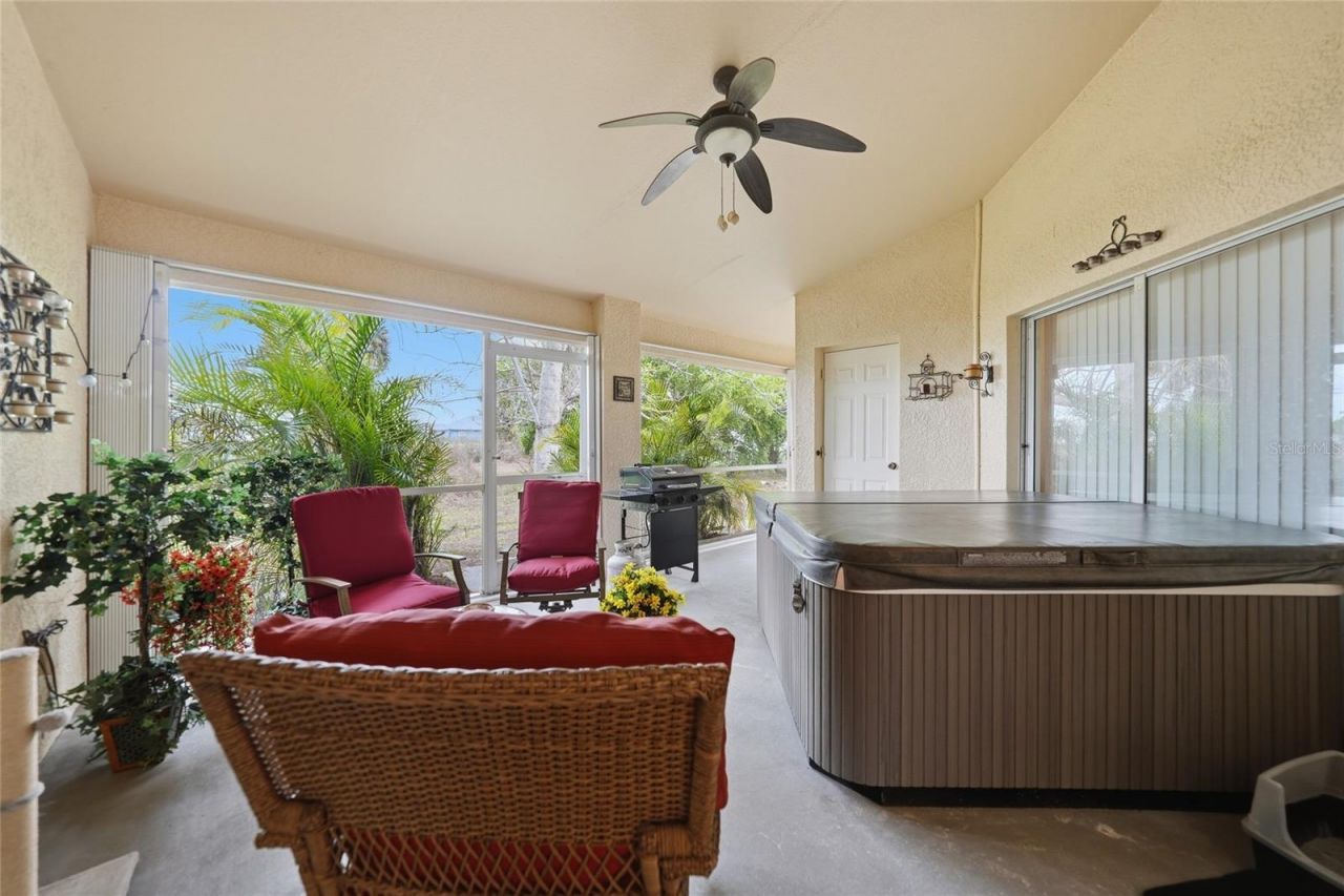 2117 NE 40th Street , Cape Coral, FL 33909 Photo