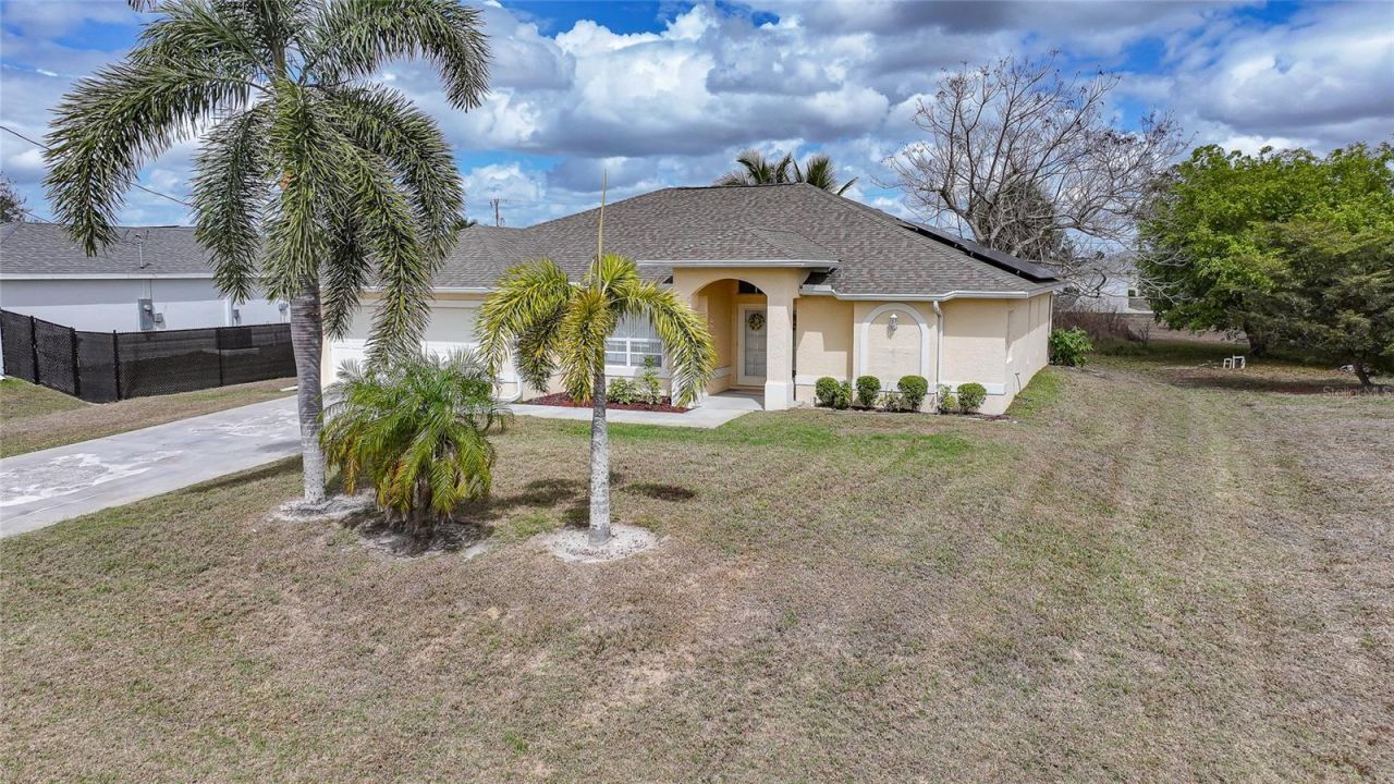 2117 NE 40th Street , Cape Coral, FL 33909 Photo
