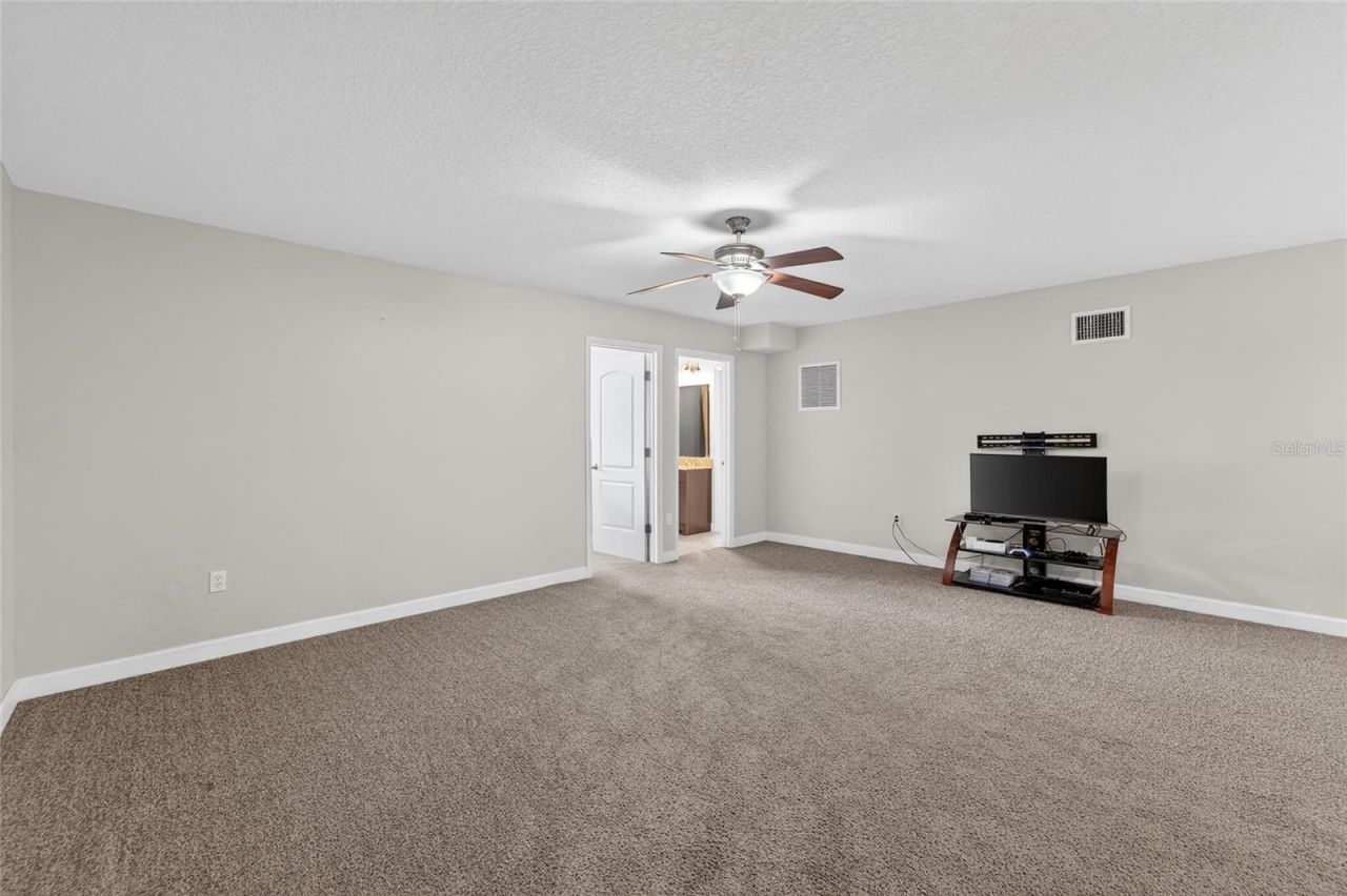 627 Limona Woods Drive, Brandon, FL 33510 Photo