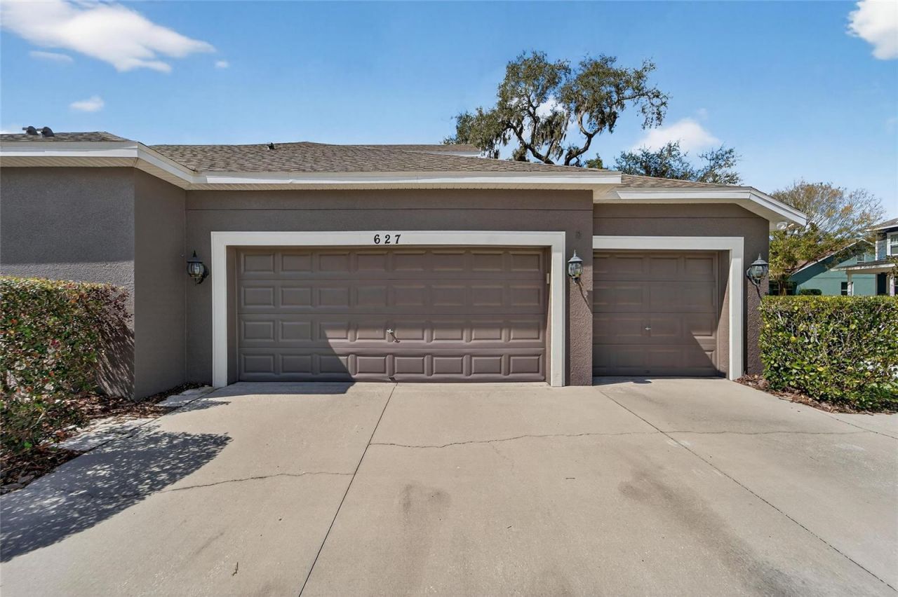 627 Limona Woods Drive , Brandon, FL 33510 Photo