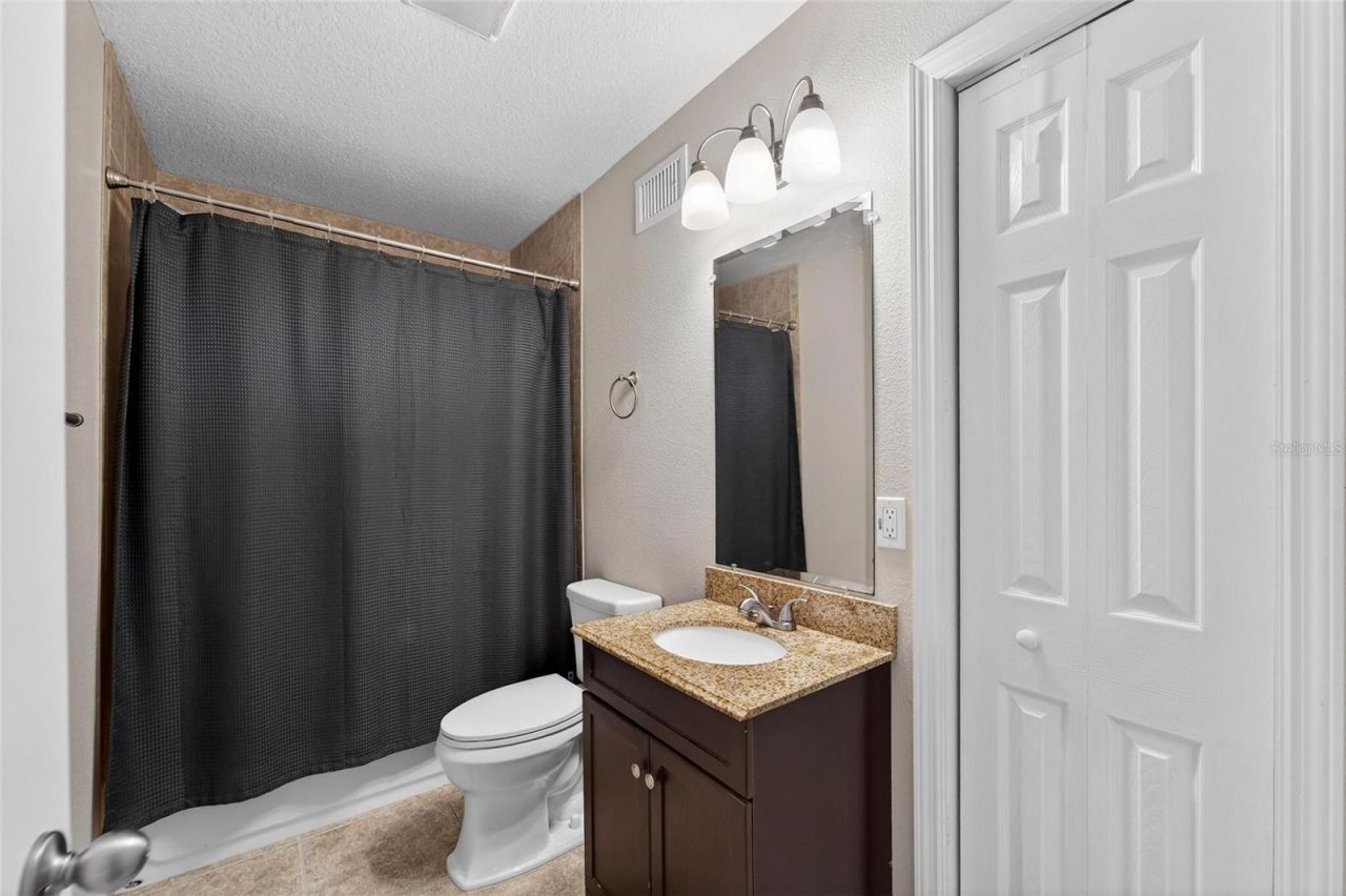 627 Limona Woods Drive , Brandon, FL 33510 Photo