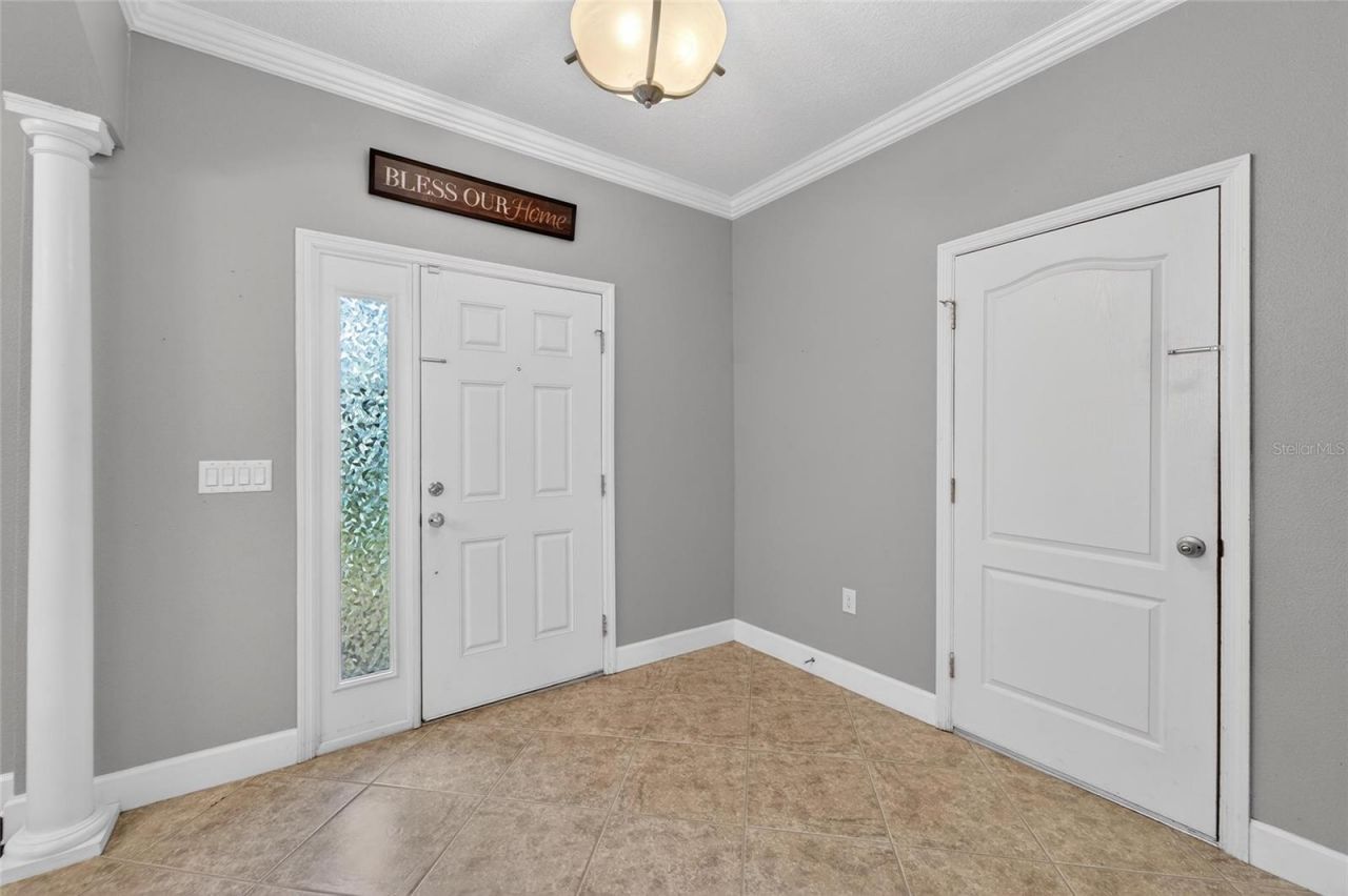 627 Limona Woods Drive, Brandon, FL 33510 Photo