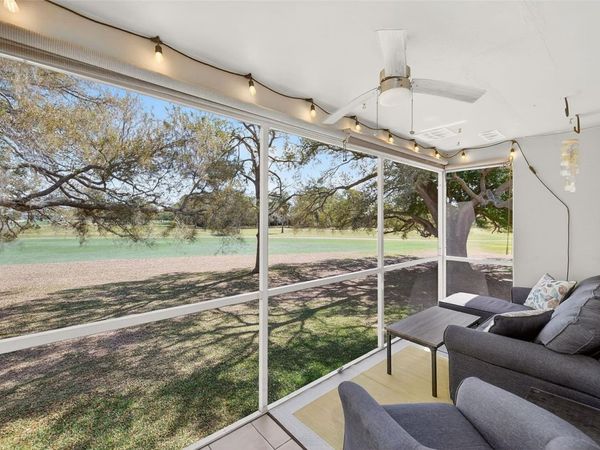 38 COUNTRY CLUB DRIVE, Unit 38, LARGO, FL 33771