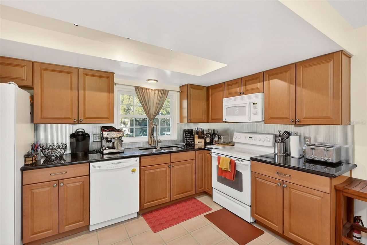 38 Country Club Drive, Unit 38, Largo, FL 33771 Photo