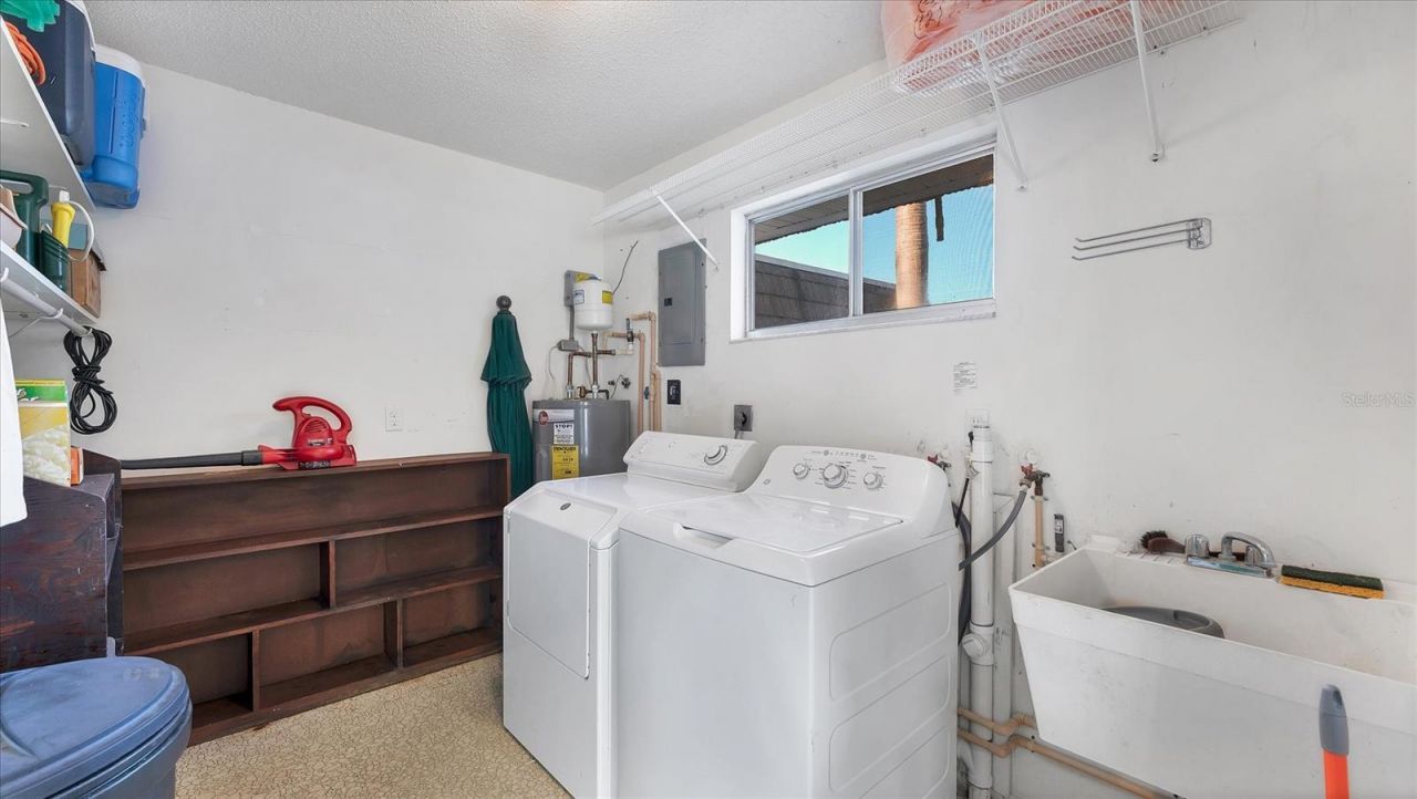 3823 Glen Oaks Drive E, Unit 83, Sarasota, FL 34232 Photo