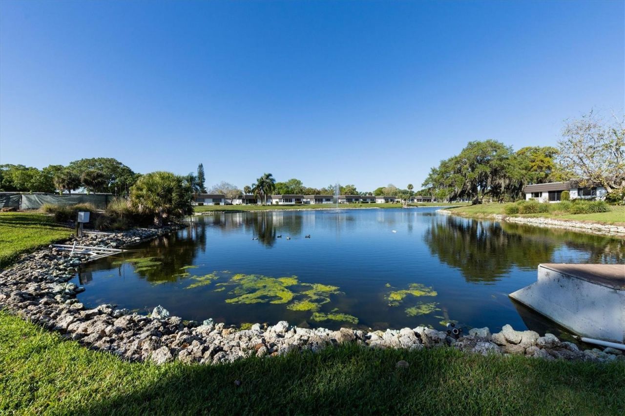 3823 Glen Oaks Drive E, Unit 83, Sarasota, FL 34232 Photo