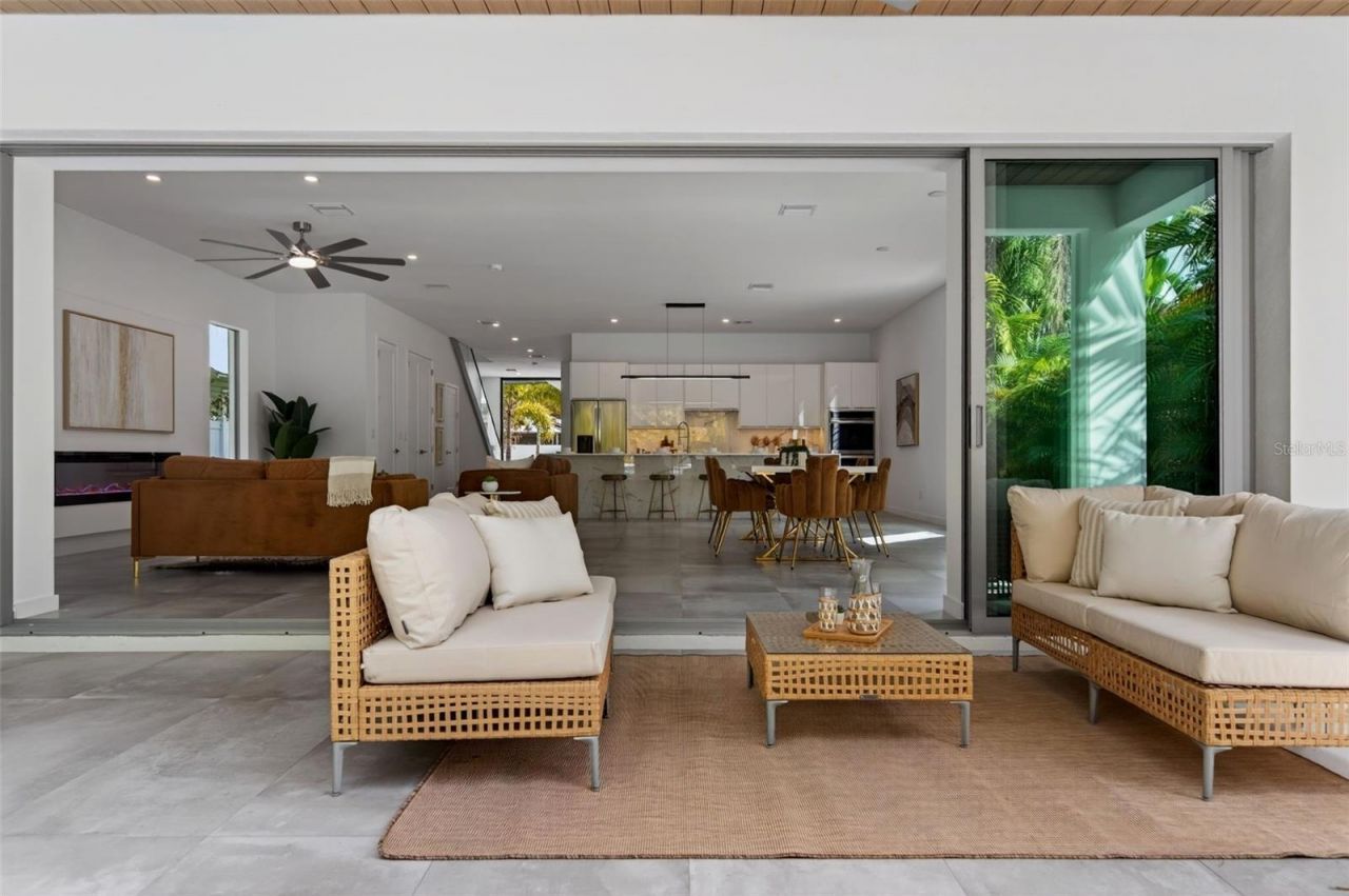 1671 Arlington Street, Sarasota, FL 34239 Photo