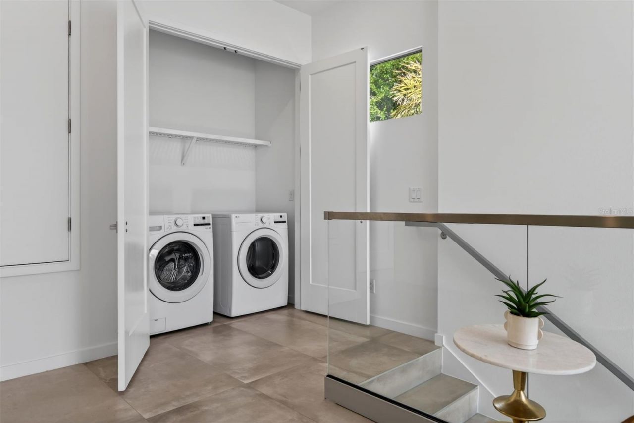 1671 Arlington Street, Sarasota, FL 34239 Photo