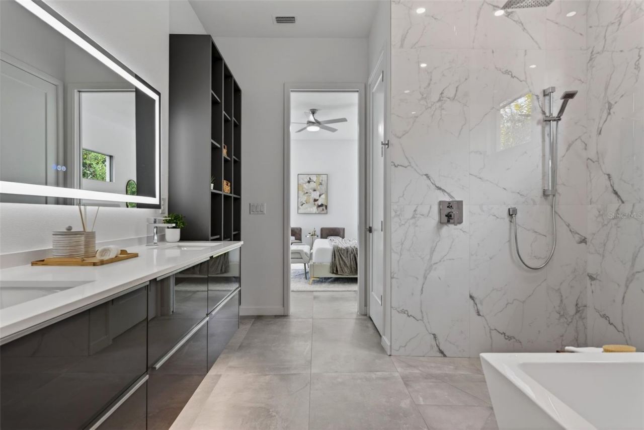 1671 Arlington Street, Sarasota, FL 34239 Photo