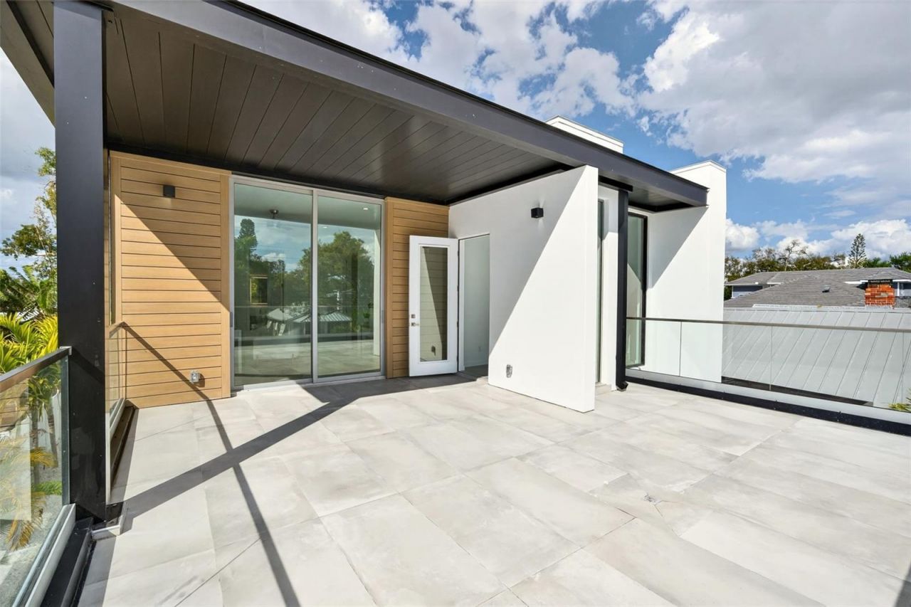 1671 Arlington Street, Sarasota, FL 34239 Photo