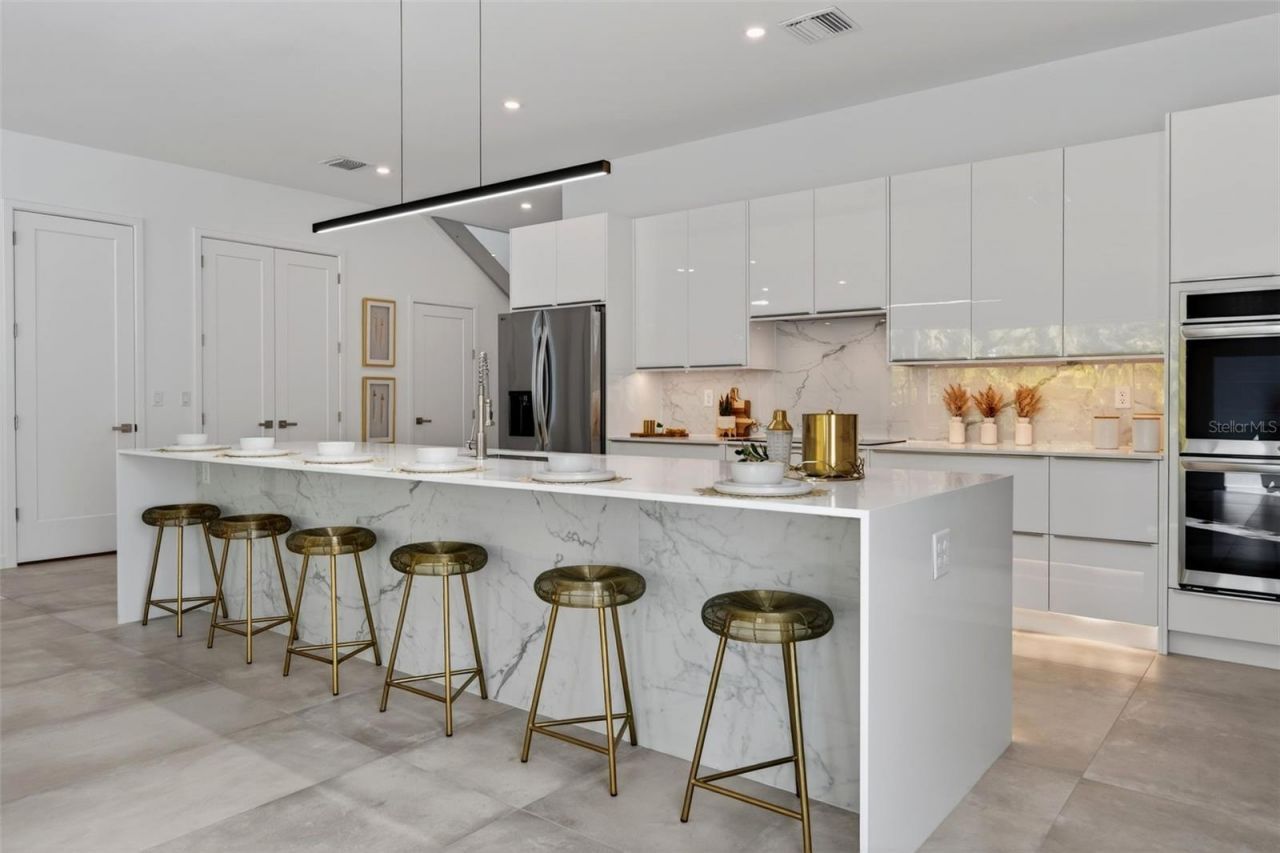 1671 Arlington Street, Sarasota, FL 34239 Photo