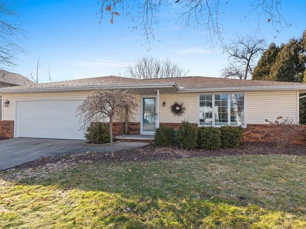 1831 S MAYFAIR DRIVE, Appleton, WI 54914