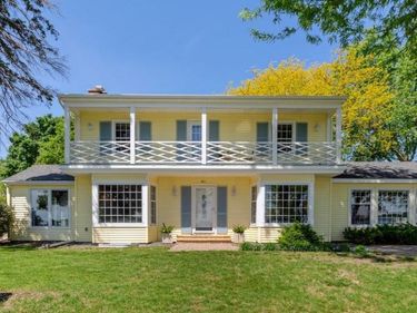 901 Clear Lake Drive, Waseca, MN 56093