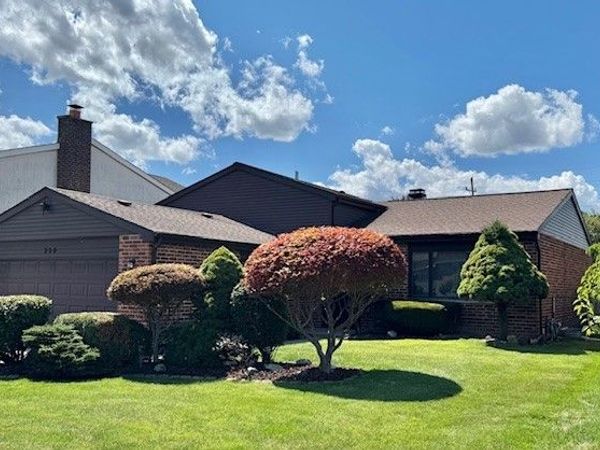 250 Anita Street , Des Plaines, IL 60016