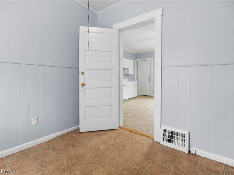 6714 Worley Avenue, Cleveland, OH 44105 Photo 16