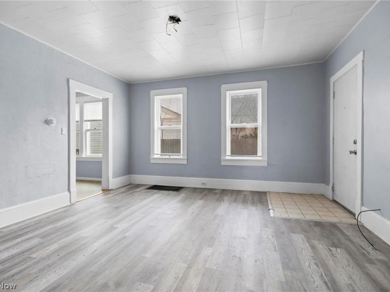 6714 Worley Avenue, Cleveland, OH 44105 Photo 2