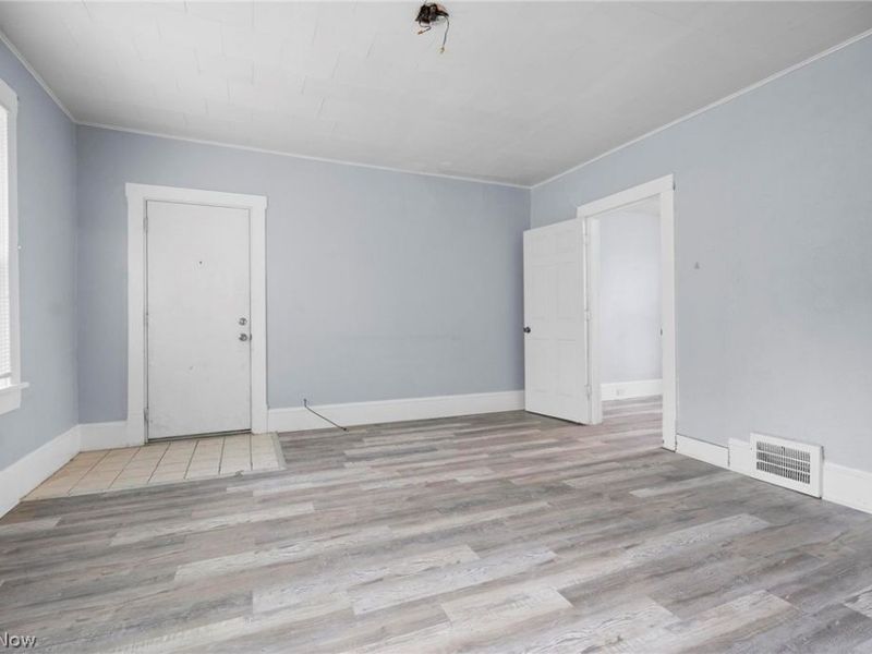 6714 Worley Avenue, Cleveland, OH 44105 Photo 4