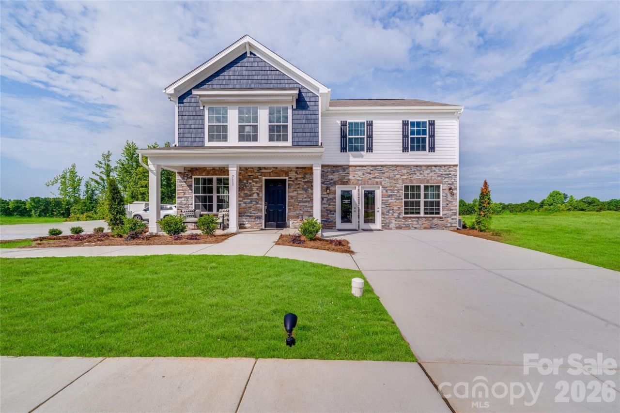 711 Mile Creek Road, Edgemoor, SC 29712 Main Photo