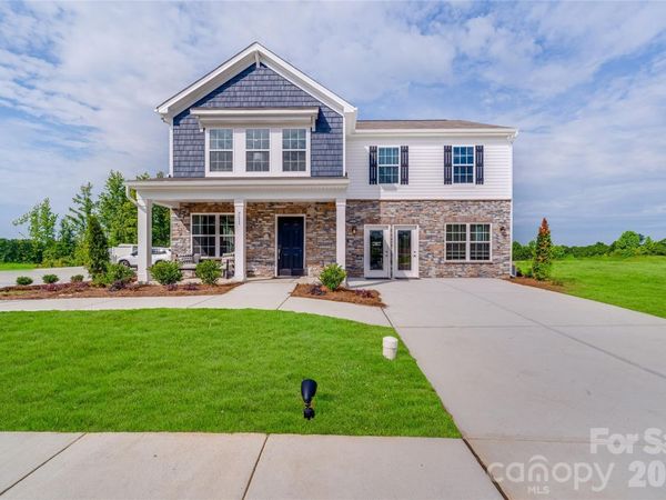 711 Mile Creek Road, Edgemoor, SC 29712