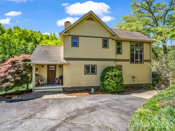 105 Tryon Bay Circle, Lake Lure, NC 28746