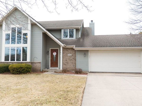 1029 Burnwyck Drive, Janesville, WI 53546