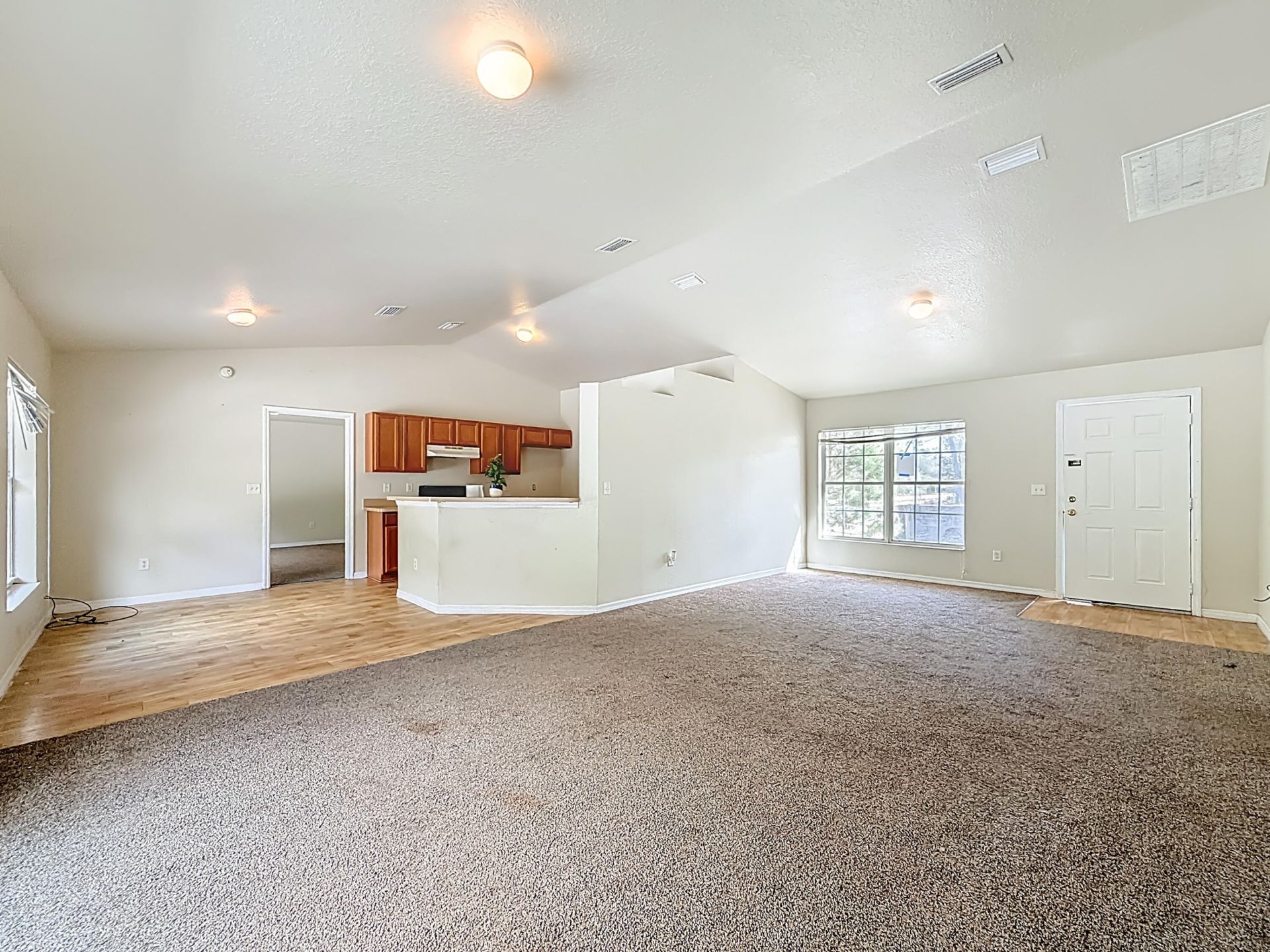 50 Malauka Pass, Ocklawaha, FL 32179 Photo