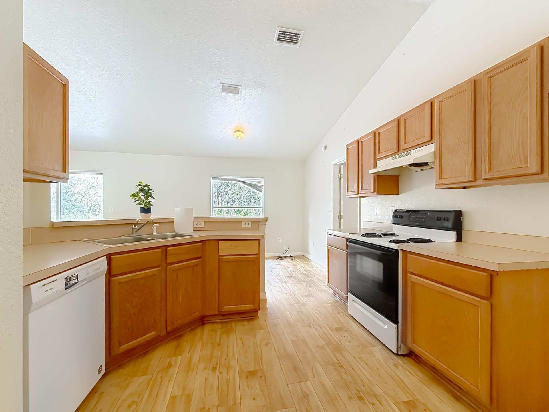 50 Malauka Pass, Ocklawaha, FL 32179 Photo