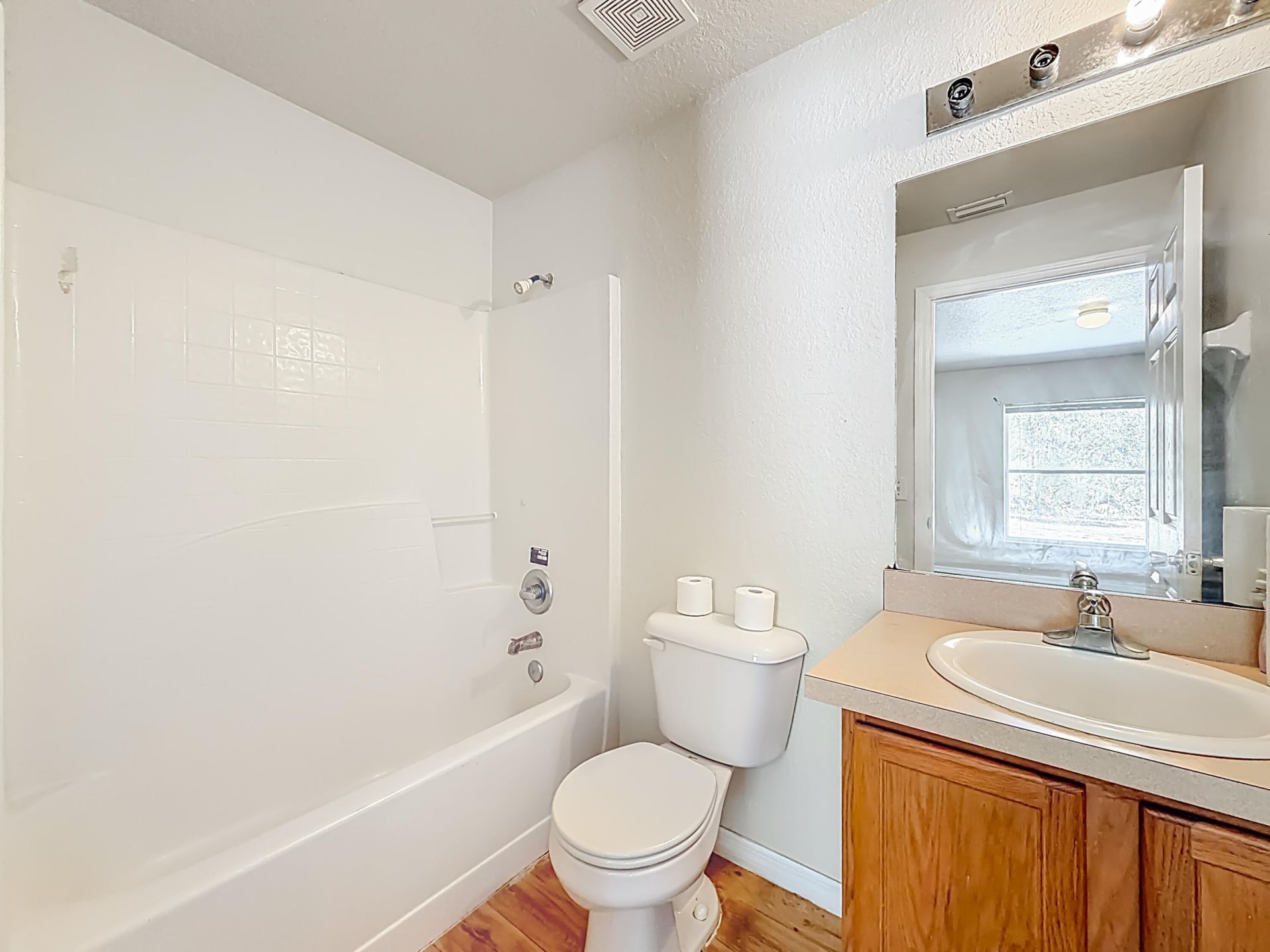 50 Malauka Pass, Ocklawaha, FL 32179 Photo