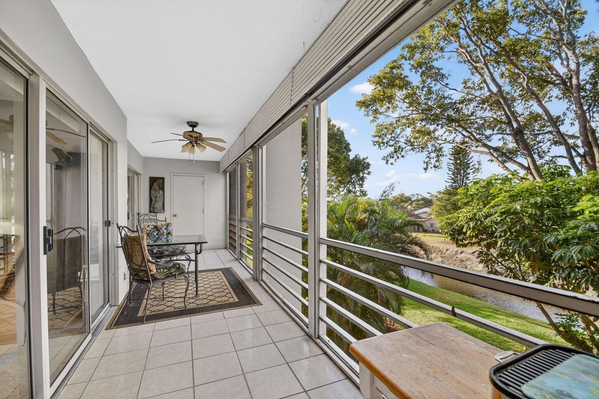 3524 Via Poinciana, Unit 303, Lake Worth, FL 33467 Photo