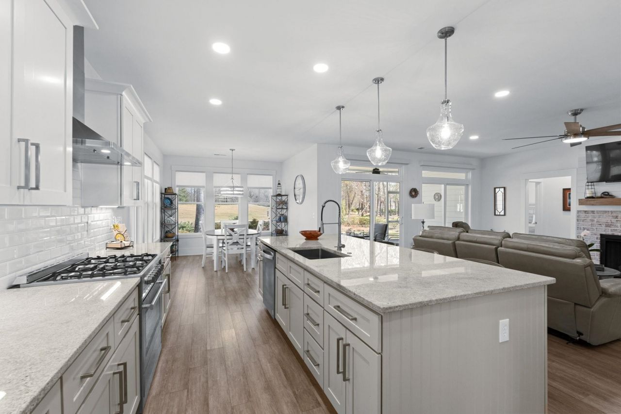 1422 Lighthouse Dr. Photo 28