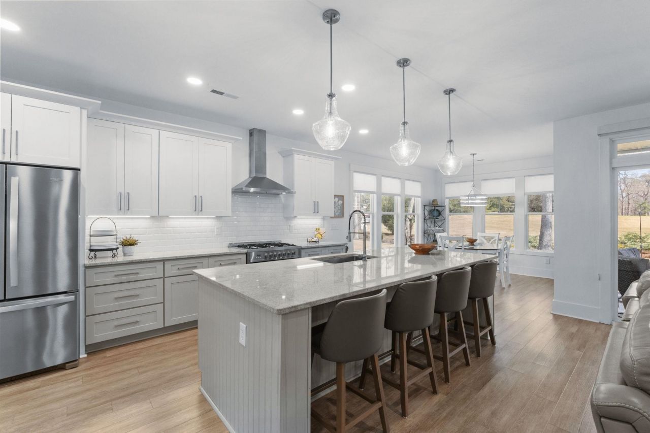 1422 Lighthouse Dr. Photo 9