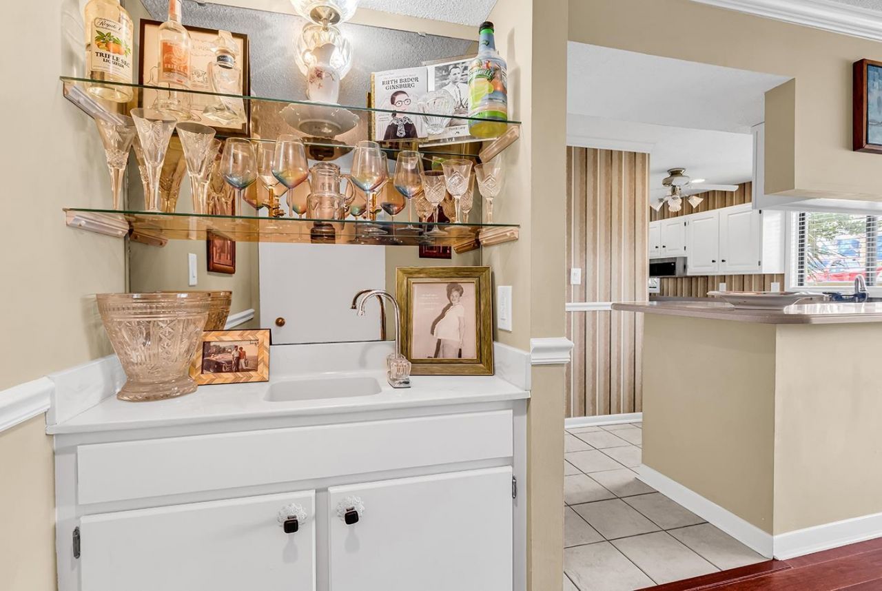 7600 Ocean Blvd. N Photo 6