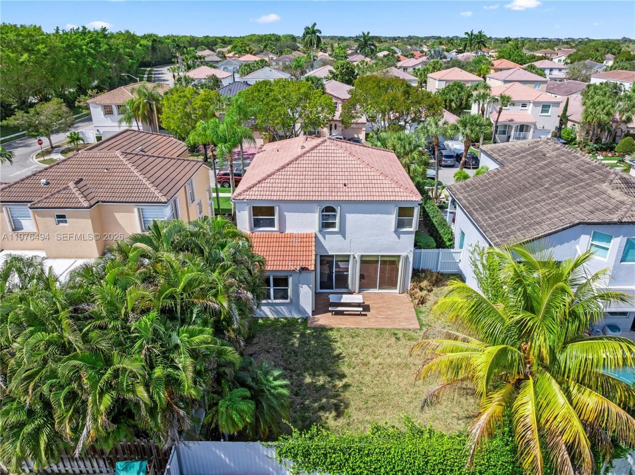 547 NW 157th Ln , Pembroke Pines, FL 33028 Photo