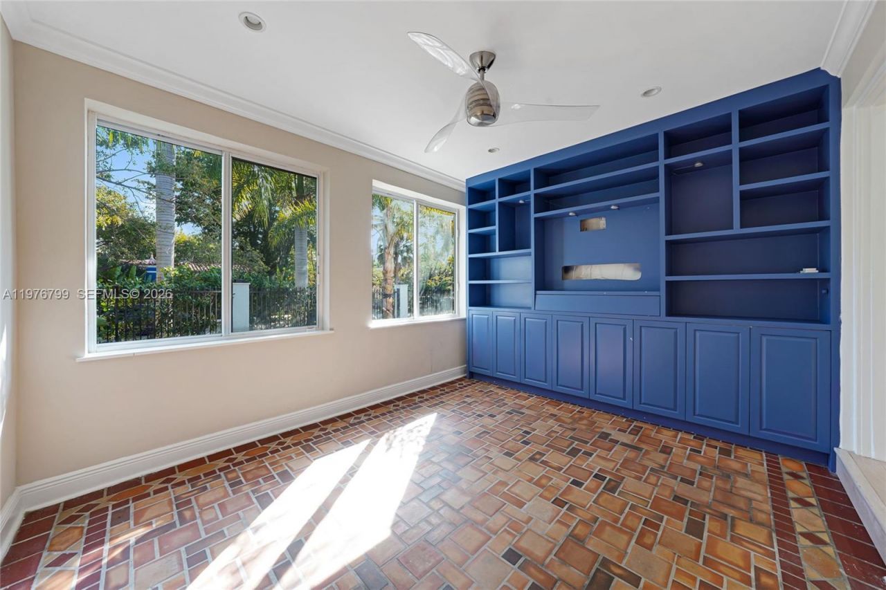 659 NE 73rd St, Miami, FL 33138 Photo