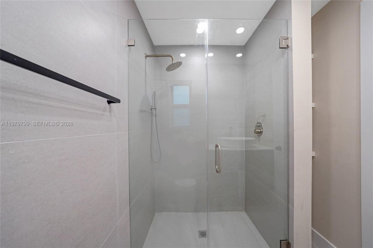 659 NE 73rd St, Miami, FL 33138 Photo