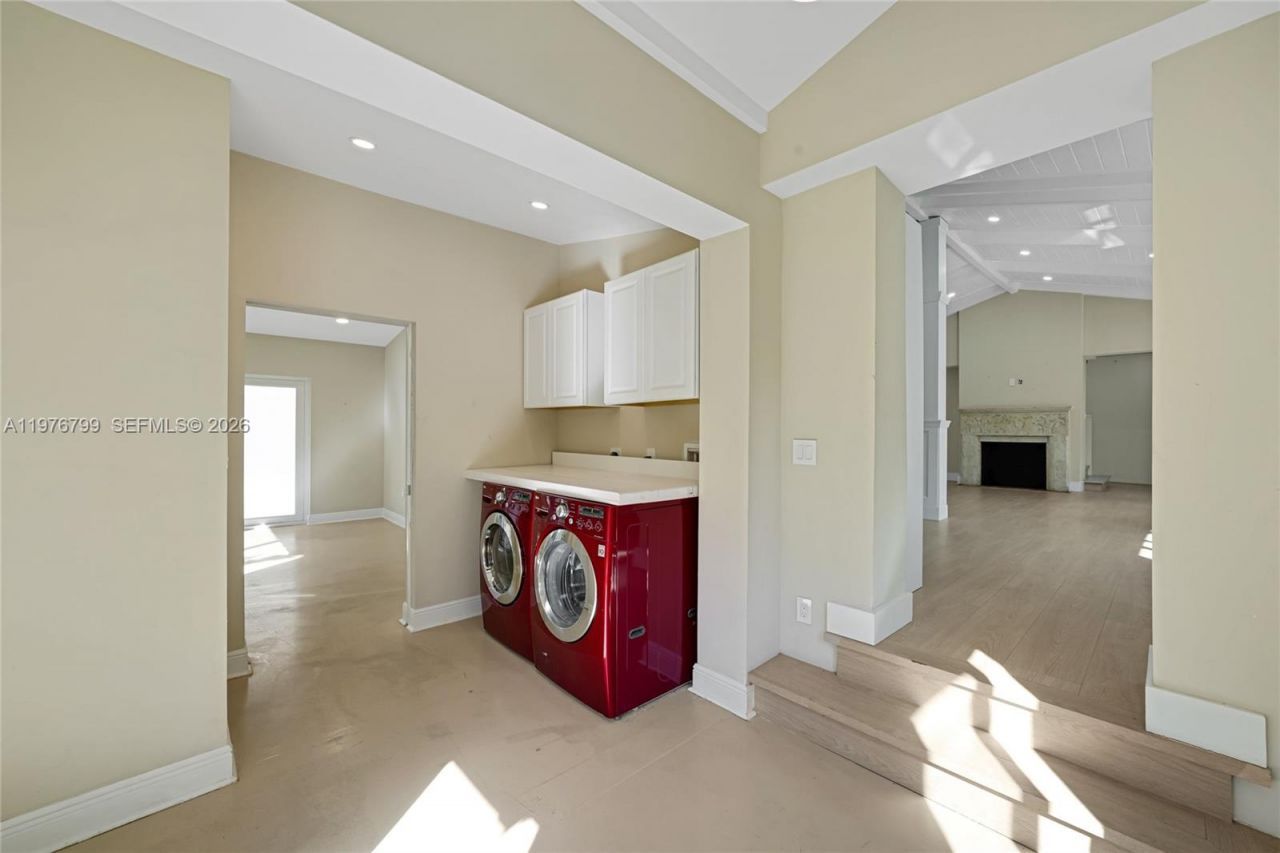 659 NE 73rd St, Miami, FL 33138 Photo