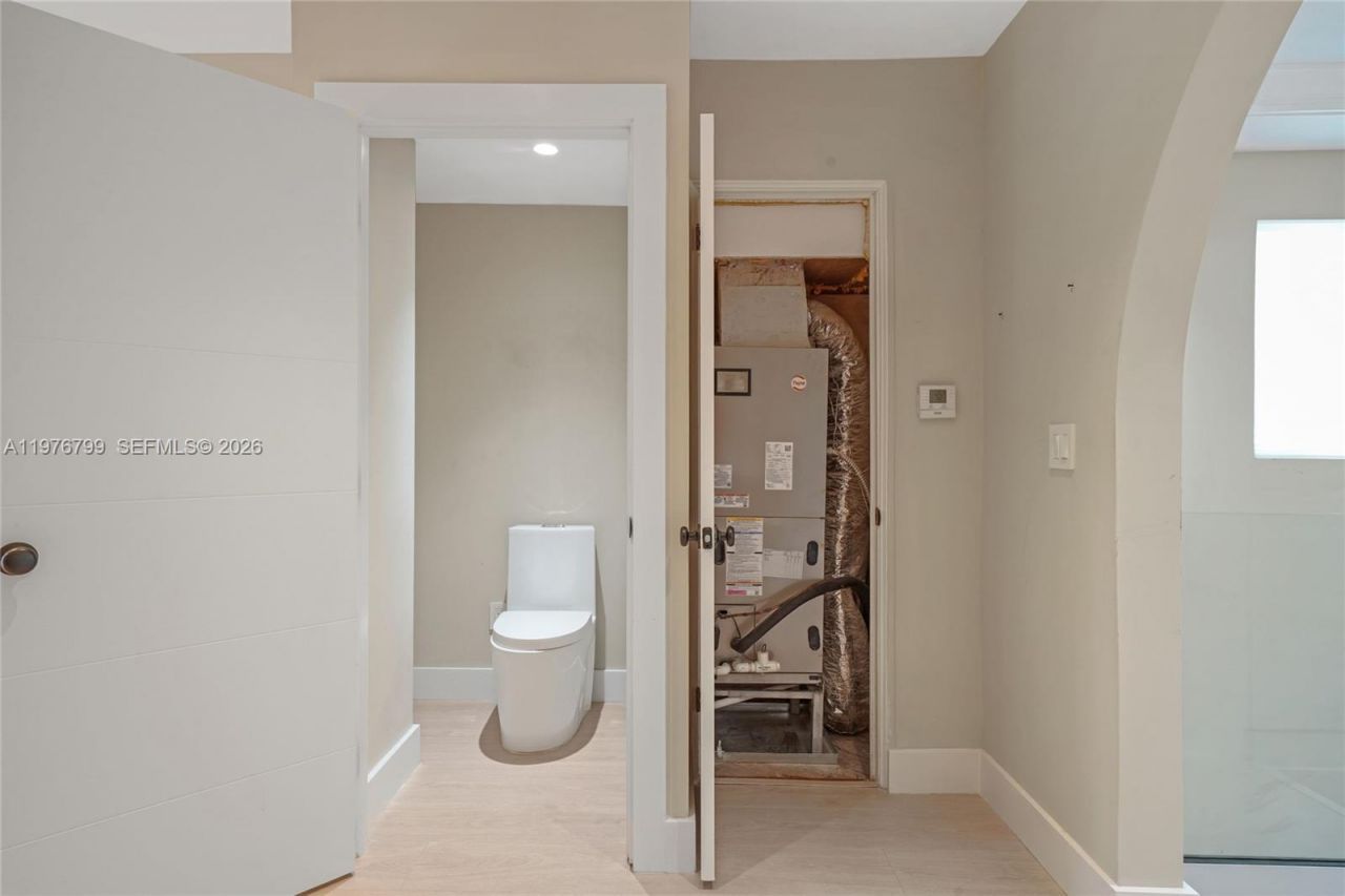 659 NE 73rd St, Miami, FL 33138 Photo