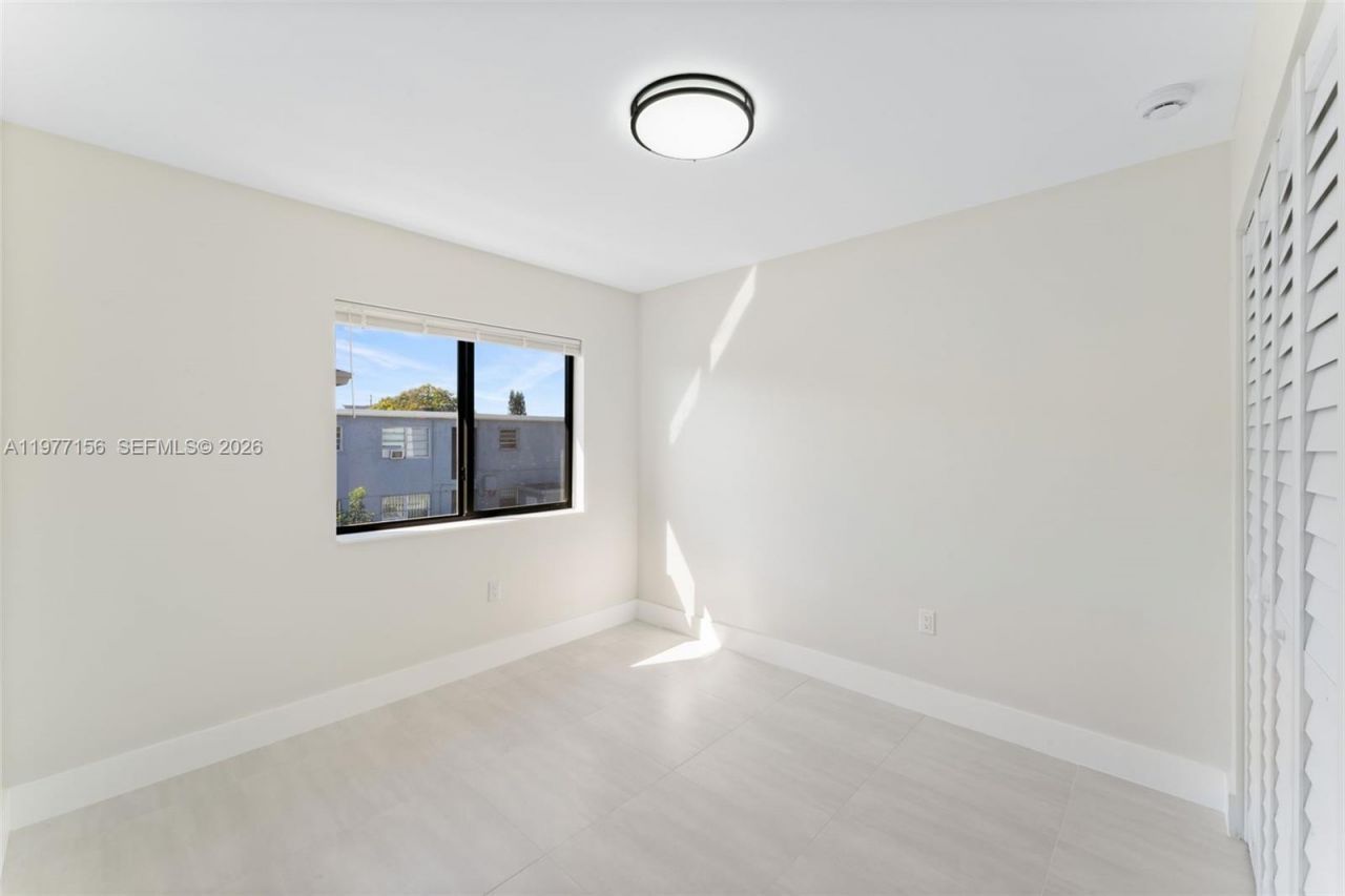 1171 NW 66th St , Miami, FL 33150 Photo