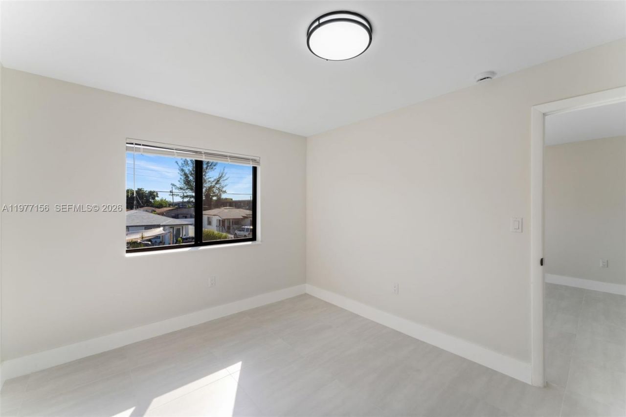 1171 NW 66th St , Miami, FL 33150 Photo