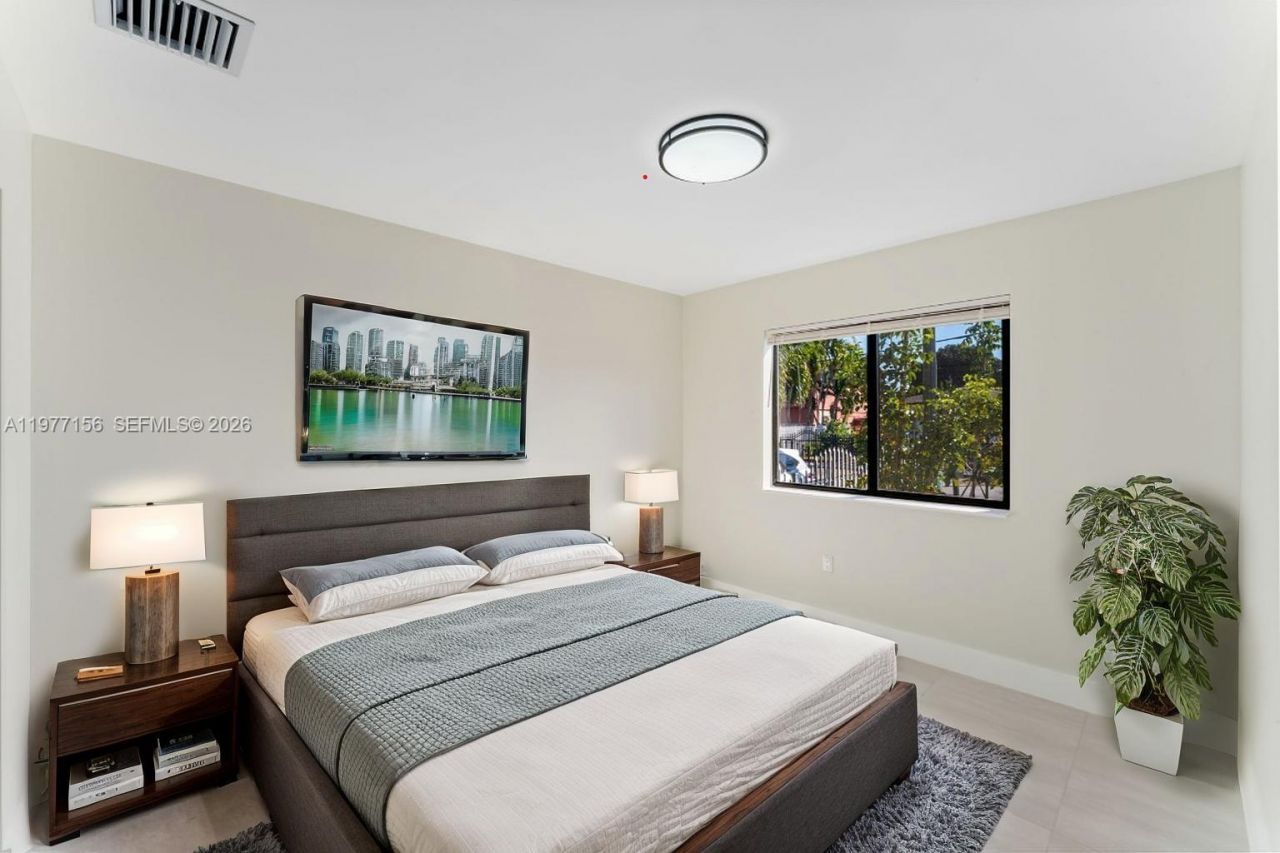 1171 NW 66th St , Miami, FL 33150 Photo