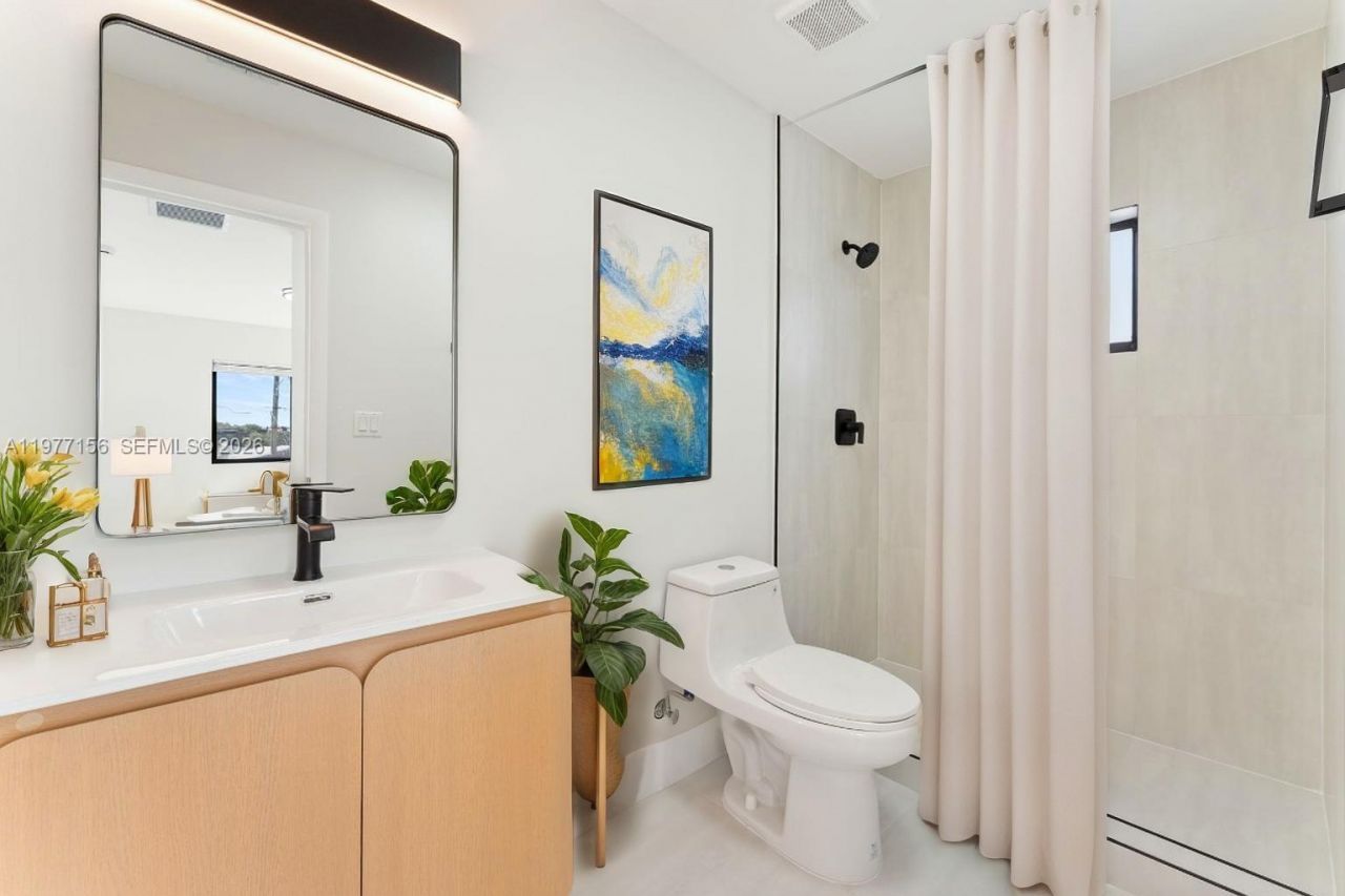 1171 NW 66th St , Miami, FL 33150 Photo